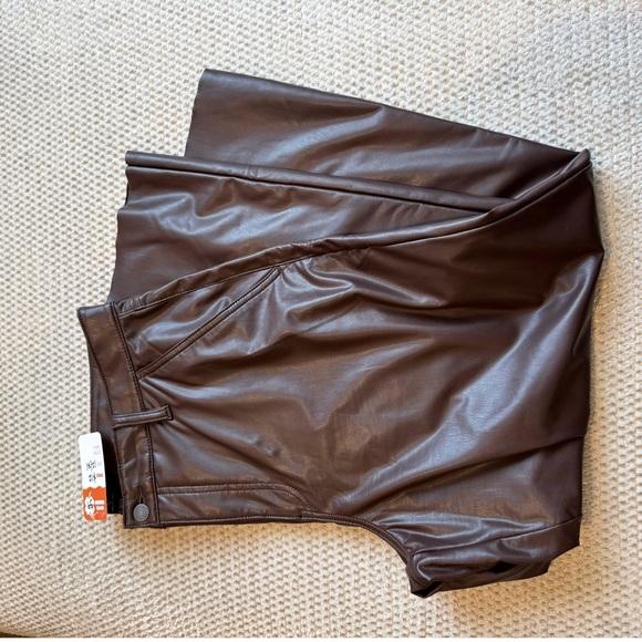 Vegan leather wide-leg cropped pant. Banana Republic cocoa brown. - Picture 2 of 4